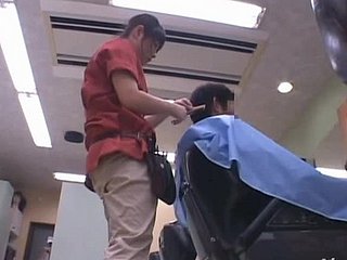 Horny hairdresser Eimi Ishikura gets hotly fucked foreign insidiously a overcome